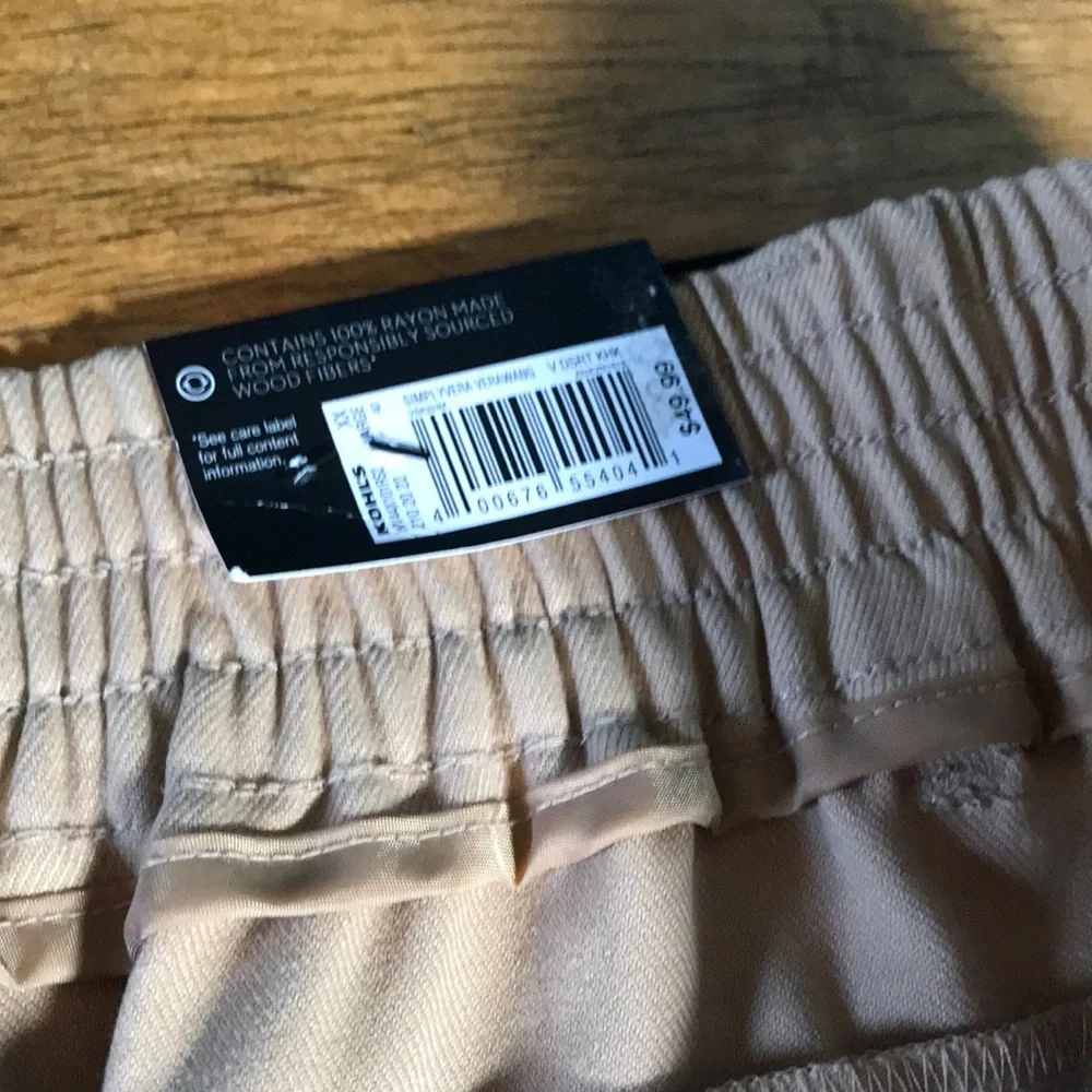 Simply‎ Vera Vera Wang Women's Beige Cargo Pants - Picture 3 of 8